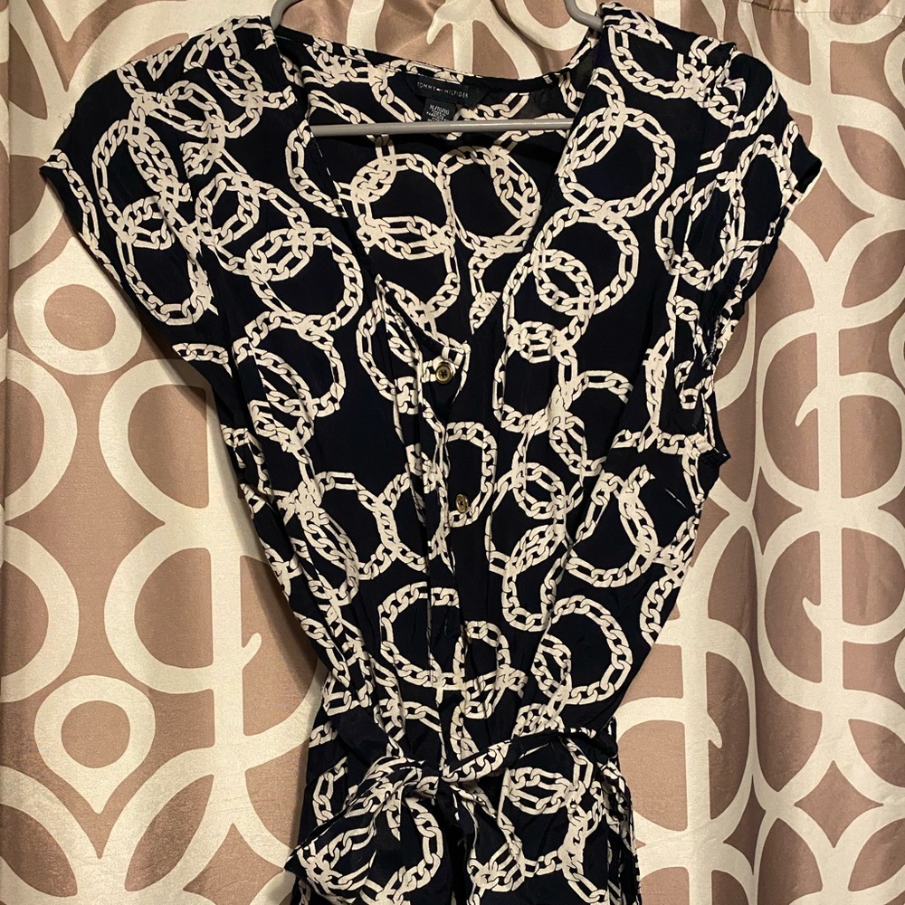 Tommy Hilfiger Sleeveless Blouse with Belt